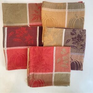Vintage Autumn Themed Cloth Napkins 17x17 Fall Color Palette by Foreston Trends